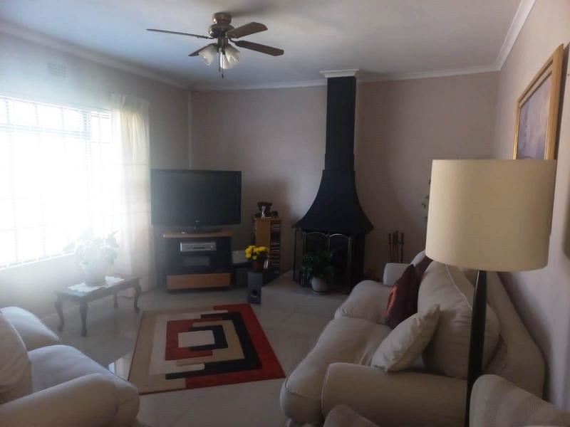 3 Bedroom Property for Sale in Athlone Western Cape